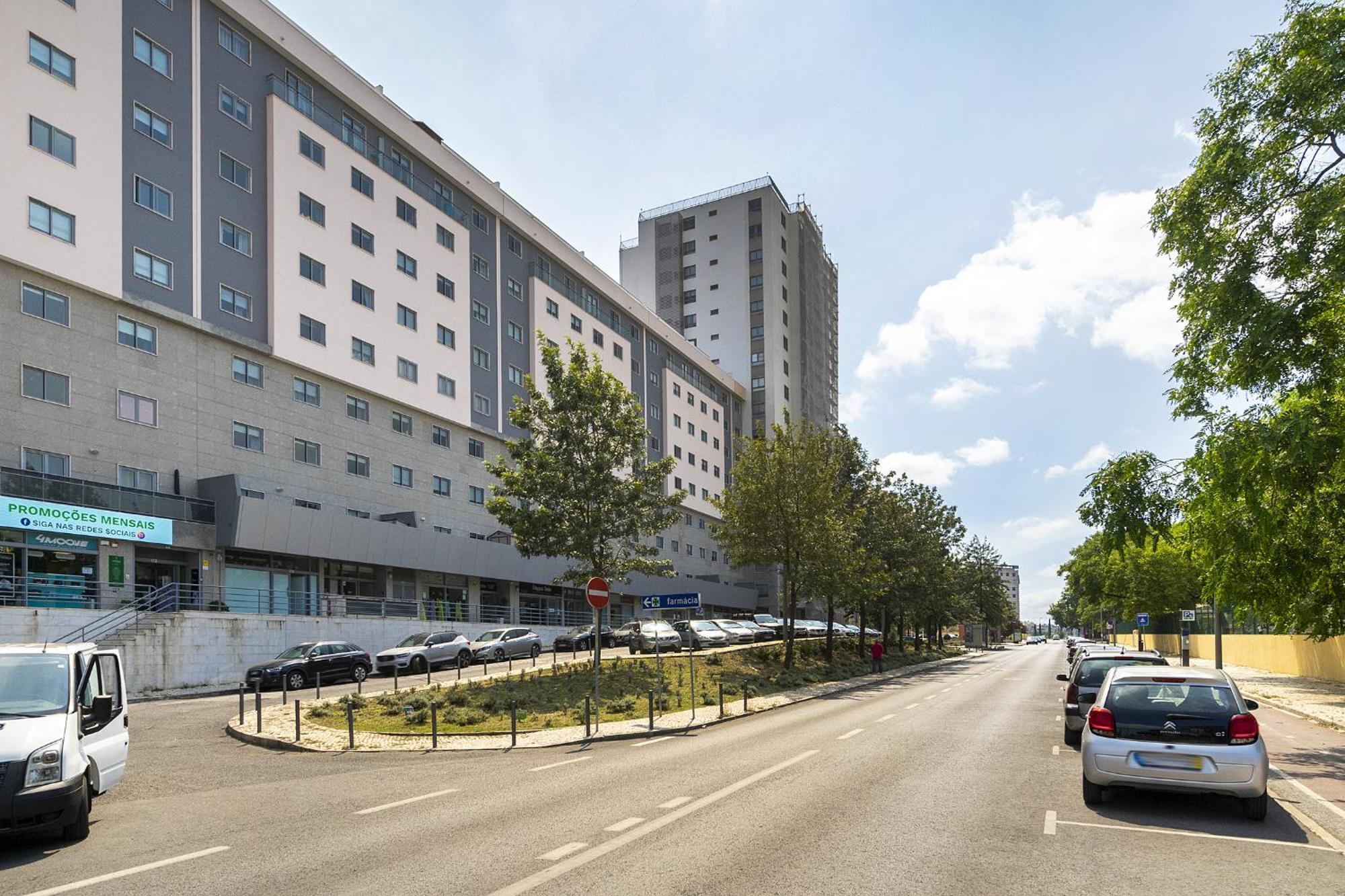 Whome Family - Urban Retreat With Parking, Ac, Elevator In Great Location Lissabon