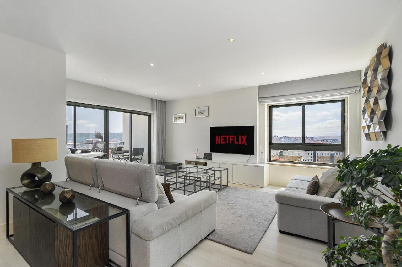 Whome Family - Urban Retreat With Parking, Ac, Elevator In Great Location Appartement
